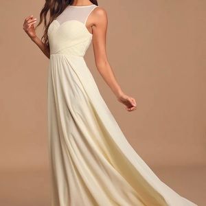 Lulu’s “Some Type of Sway” Cream, formal dress. Size Large—NEW WITH TAGS.